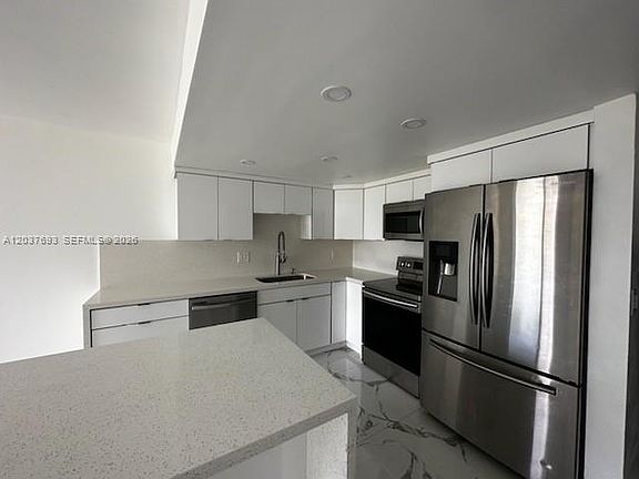 4th image of 8307 SW 142nd Ave APT F301