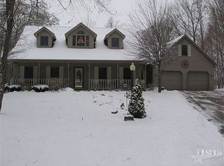 1033 N Greenbriar Dr, Columbia City, IN 46725