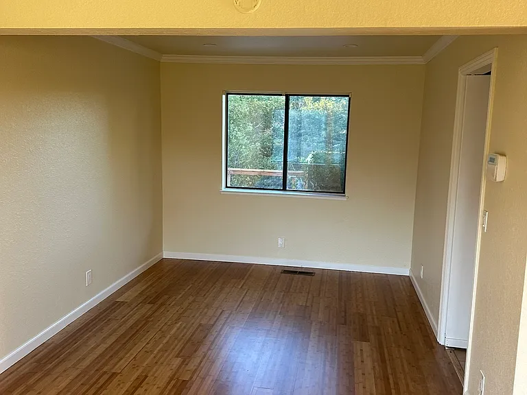 16962 Columbia Dr — Photo 6