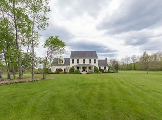 35 Captain Parker Dr, Lee, NH 03861