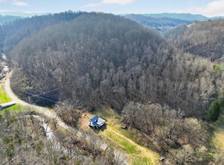 240 Beaver Creek Rd, Saltville, VA 24370
