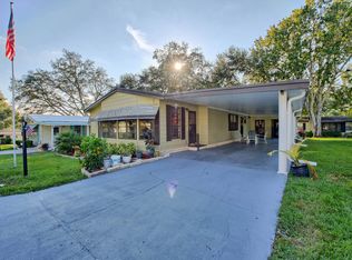 636 Sycamore Sq, Lady Lake, FL 32159