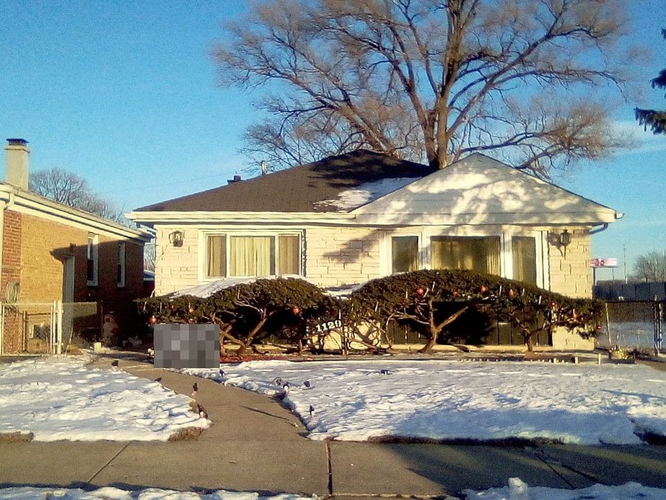 1st image of 1129 S 32nd Ave