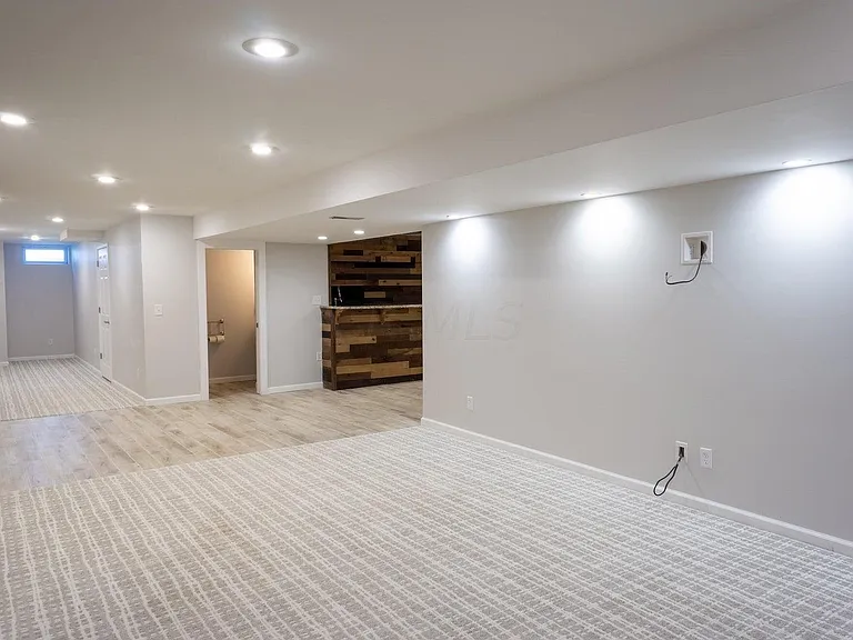 7492 Fairfield Lakes Dr — Photo 33