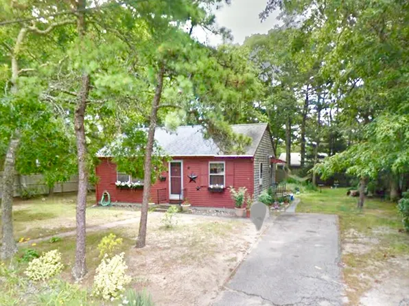 10 Vacation Lane, West Yarmouth, MA 02673
