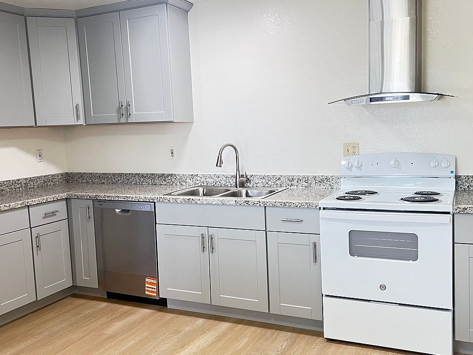 1st image of 4577 Pearl Ave APT 3