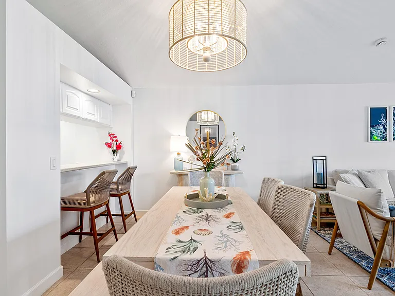 913 Club Dr — Photo 14