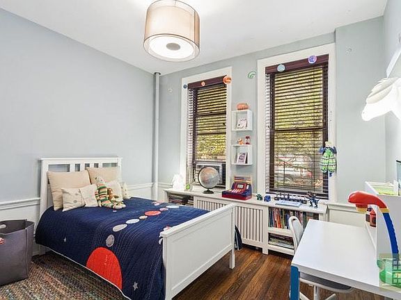 4th image of 264 6th Ave APT 1G