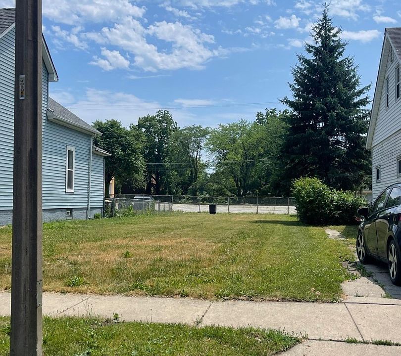 1st image of 1211 Huestis Ave