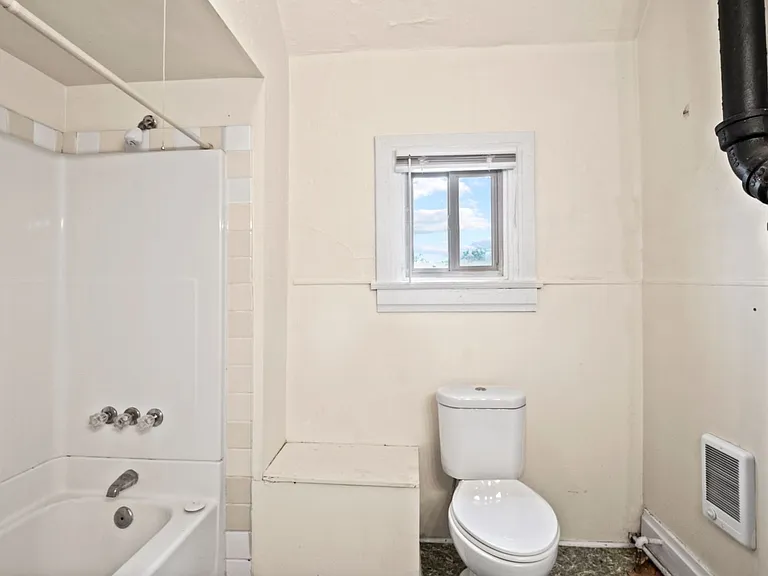 828 W Cleveland Ave — Photo 14