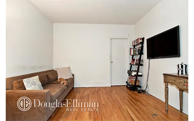 Rented by Douglas Elliman | media 22