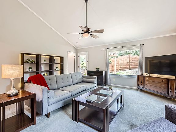 5th image of 8417 Red Willow Dr