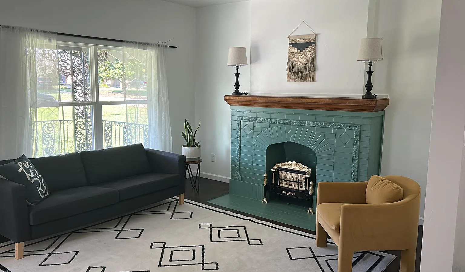 3 bed, 1312 sqft, $1,680 — Photo 4