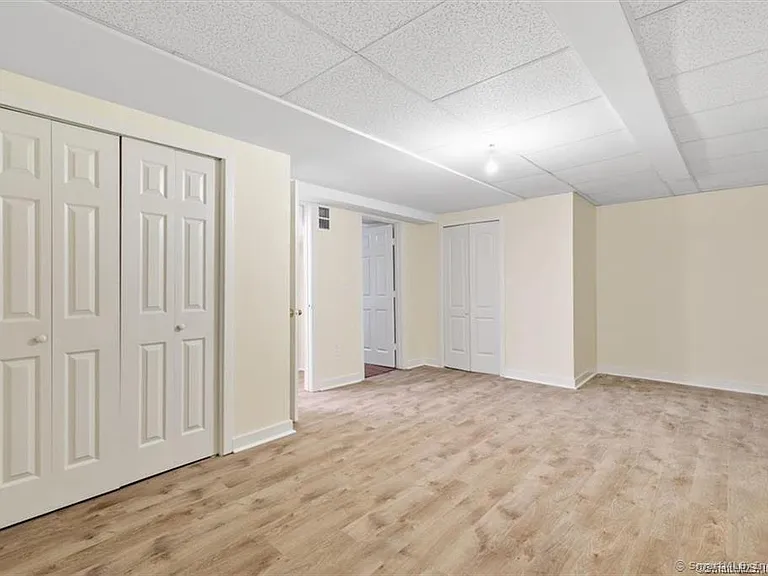 86 Howe St #A — Photo 30
