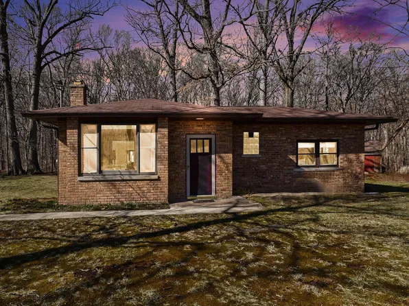 6629 East Rd, Three Oaks, MI 49128