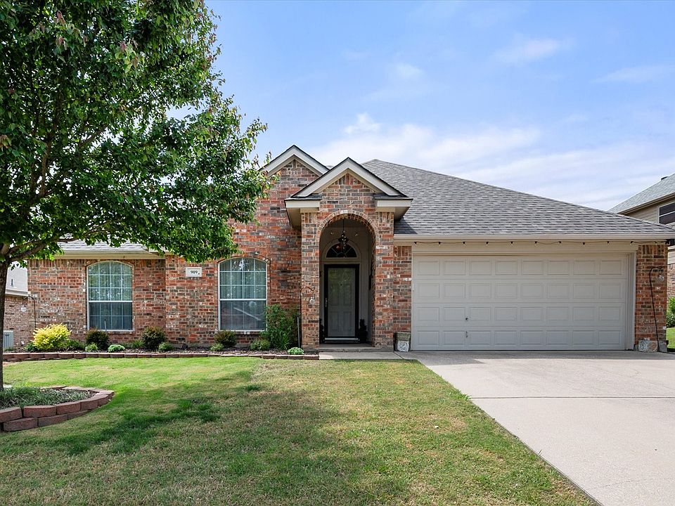 1st image of 909 Mesquite Dr