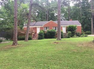 1206 Banbury Rd, Raleigh, NC 27607