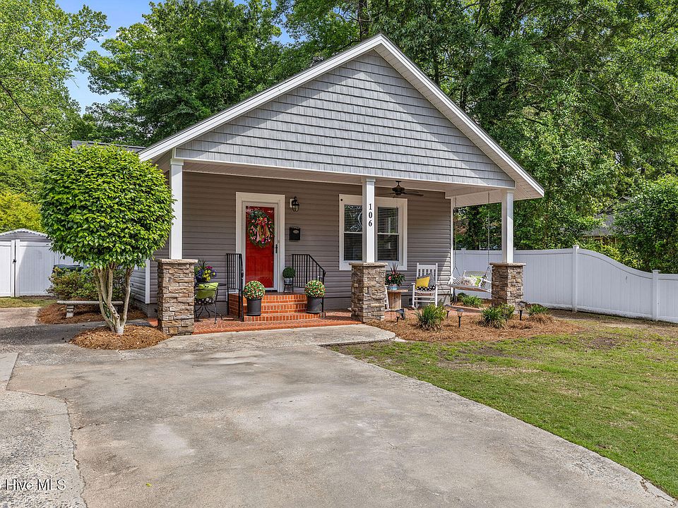 1st image of 106 N Oleander Avenue