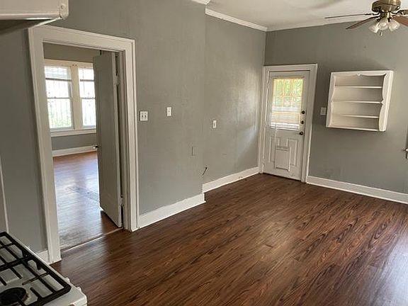5th image of 2038 W Gramercy Pl