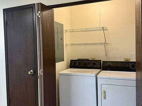 4th image of 114 Juniper Pl #D