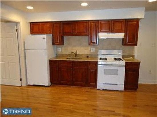 2nd image of 1514 Fairmount Ave APT 5