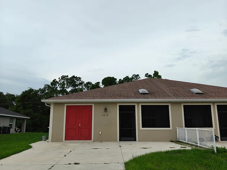 2019 Como St — Photo 19