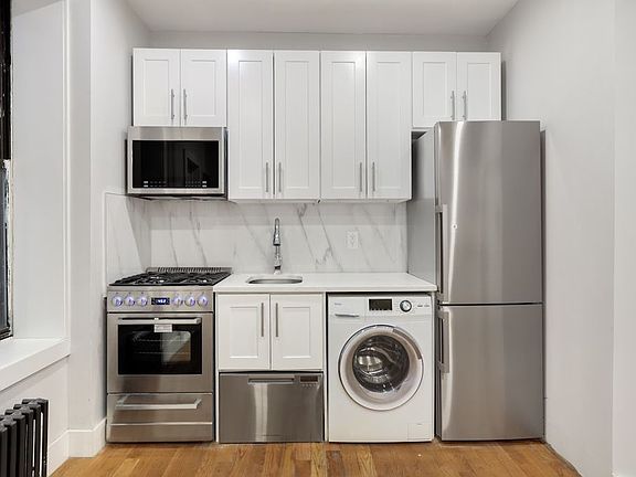 3rd image of 316 E 117th St APT 1