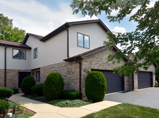 2123 Juniper Ln, Arlington Heights, IL 60004