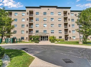 5000 Wyandotte St E #518, Windsor, ON N8Y5B8