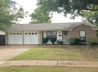 911 S Preston Rd, Burkburnett, TX 76354