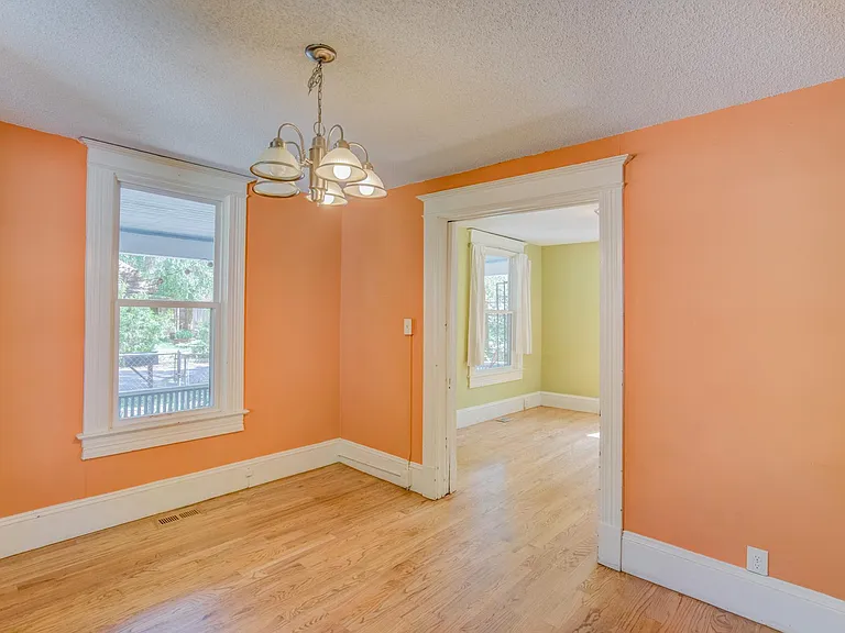 421 E Saint Vrain St — Photo 13