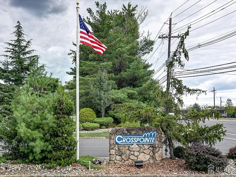 54 Lear Ct — Photo 24