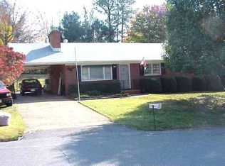 2212 Wayne Ave, Charlottesville, VA 22901