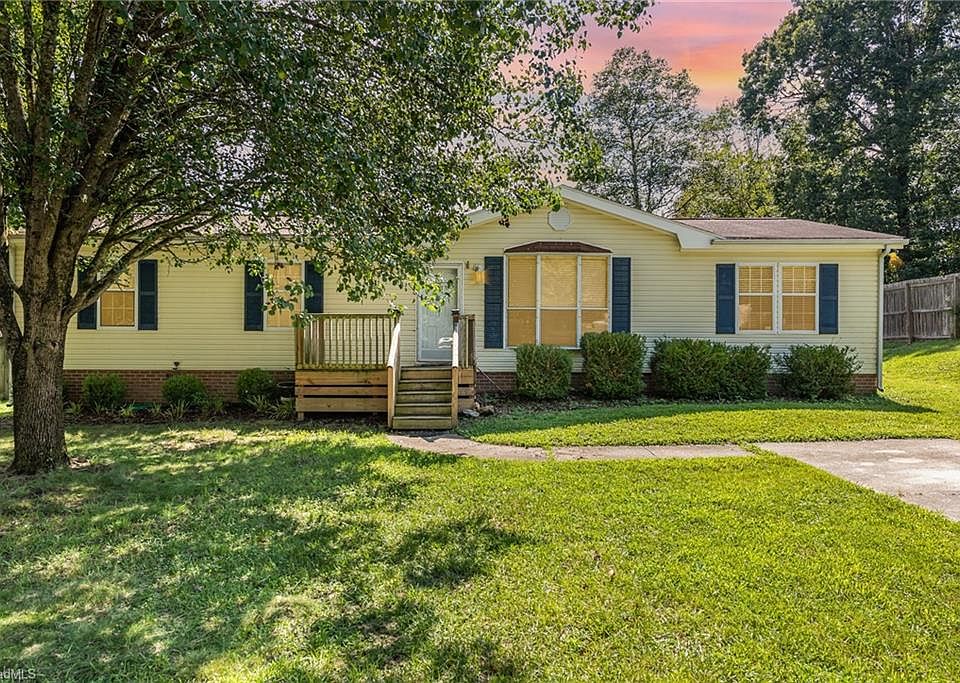 1st image of 5509 Bridgeway Dr