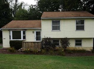 1215 Irvin Ave, Aliquippa, PA 15001