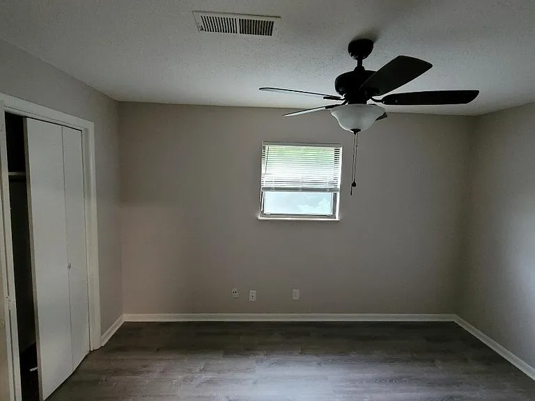 305 Lynnwood Dr #DRIVE8 — Photo 4