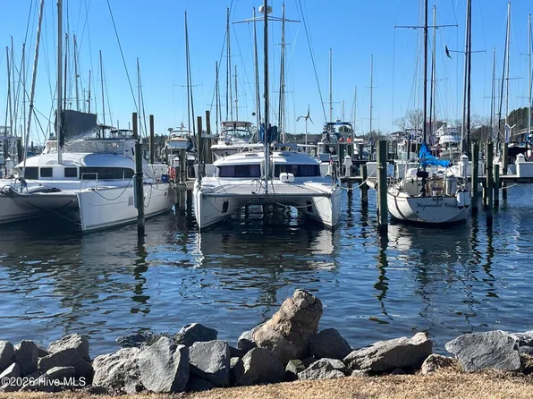 518 S Water Street #C30, Oriental, NC 28571