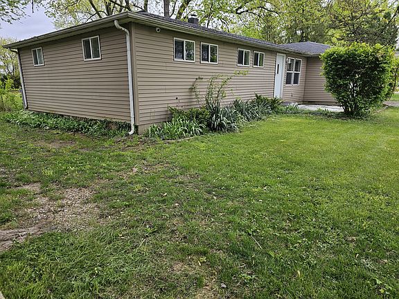 4th image of 77 Casco Dr