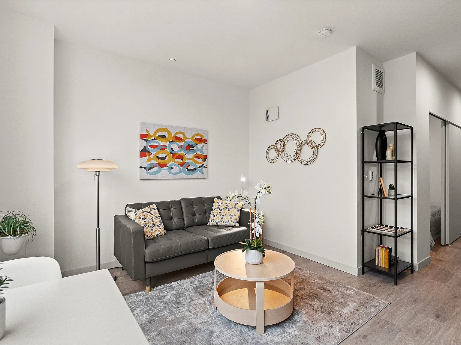 The Ruby Apartments — Photo 4