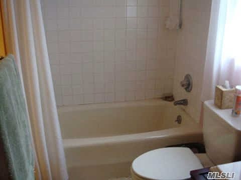 5th image of 205 Lincoln Ave