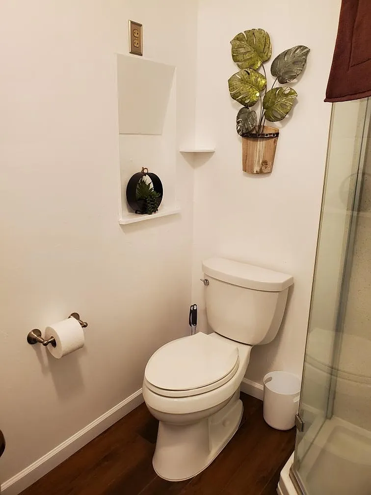 5 bed, 1628 sqft, $2,600 — Photo 4