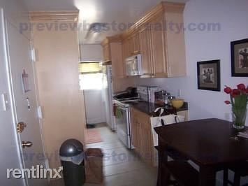 2nd image of 168 Newton St #2MC