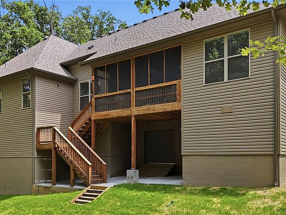 5th image of 4 Aston Cir