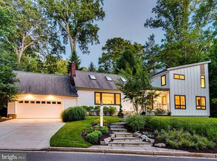 1301 Seaton Ln, Falls Church, VA 22046