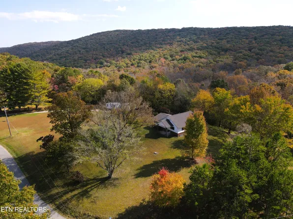 1485 Riggs Chapel Rd, Harriman, TN 37748