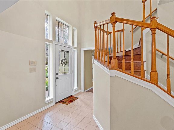 5th image of 722 Crystal Mountain Dr