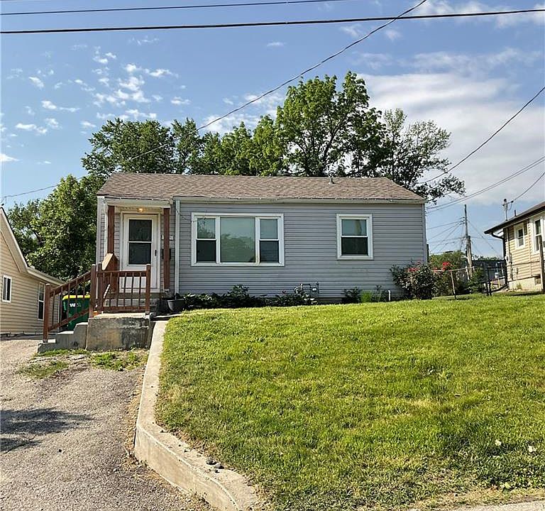 1st image of 3133 Longwood Ave