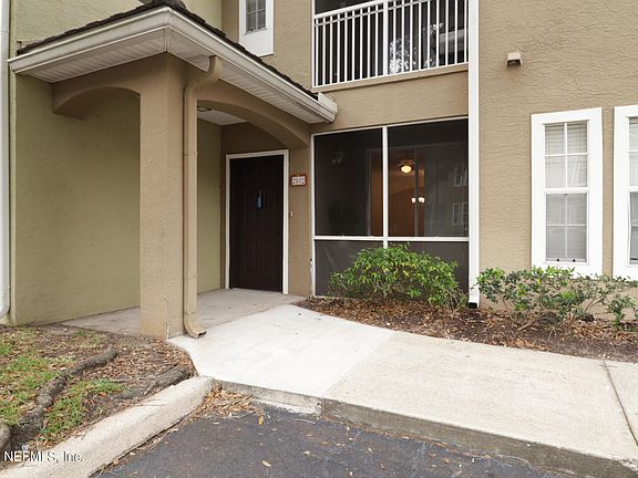 3rd image of 10075 GATE Parkway N #2102