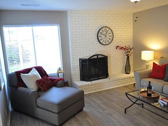 5th image of 1075 Ayer Dr