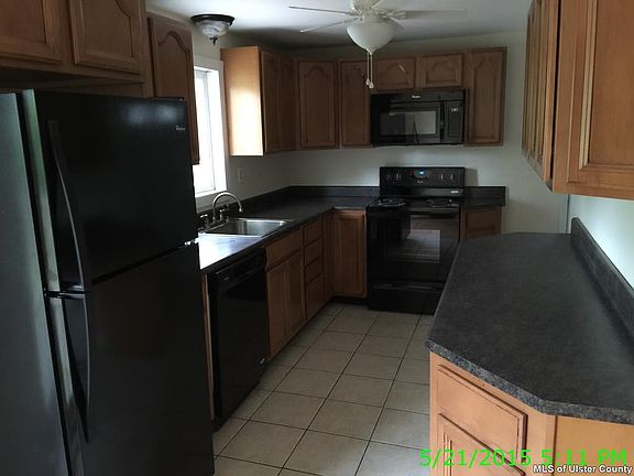 4th image of 225 Queens Hwy